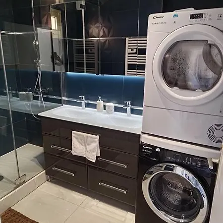Appartement Magnifique 2 Pieces Piscine Parking A Pied Tennis