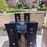 Magnifique 2 Pieces Piscine Parking A Pied Tennis דירה ואלאוריס